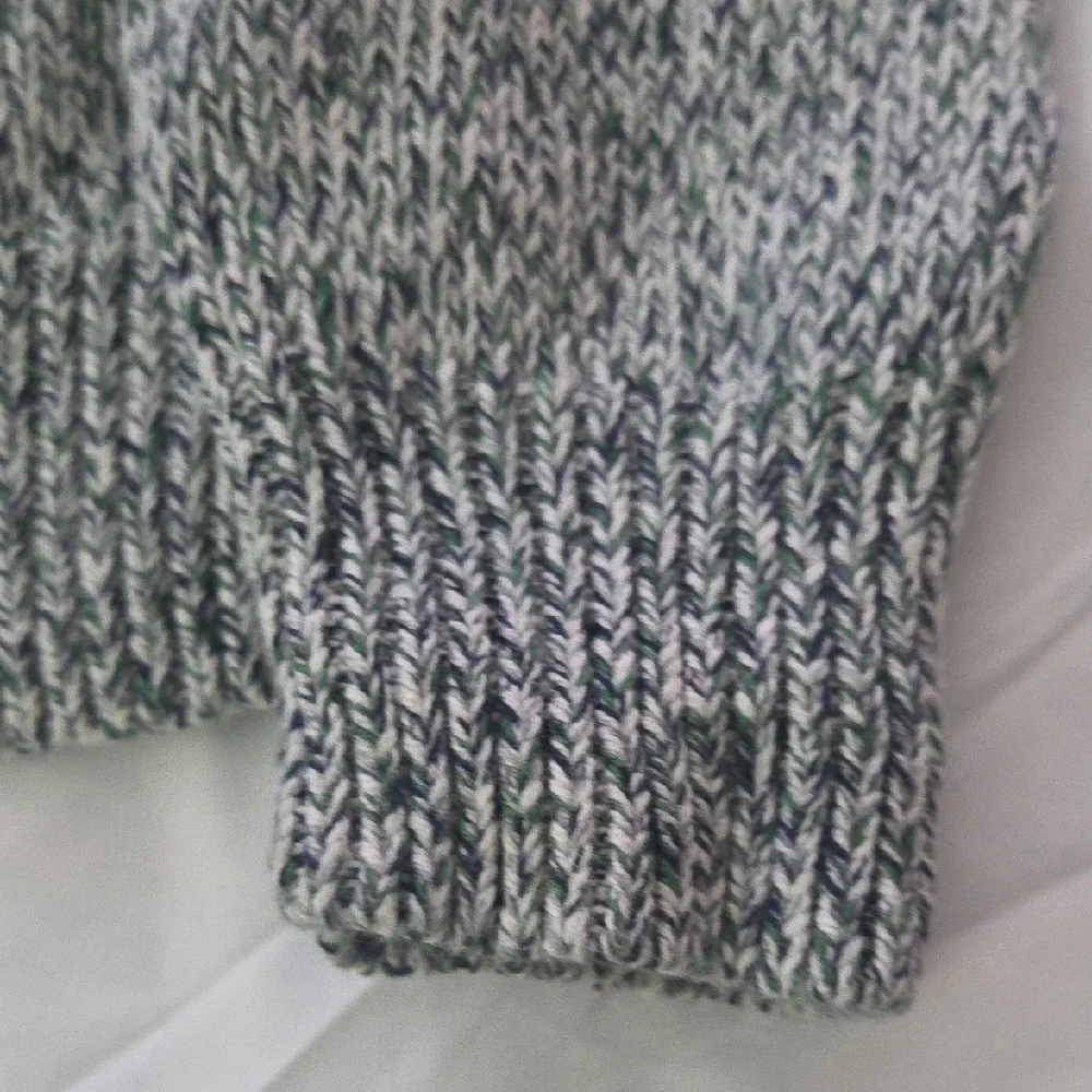 J. Crew Green and White Crewneck Sweater - Picture 6 of 10